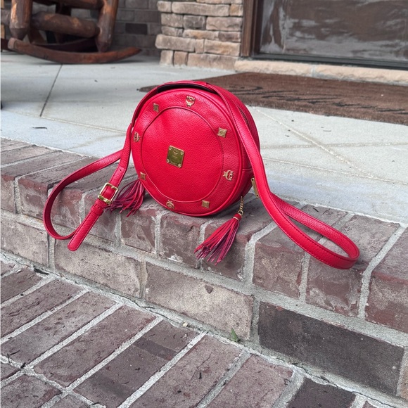 Vintage MCM tambourine crossbody bag - Picture 9 of 9